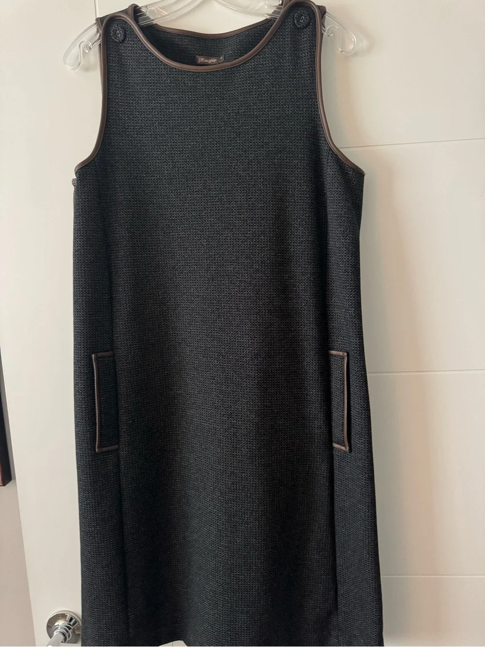 J Mclaughlin chic sleeveless
